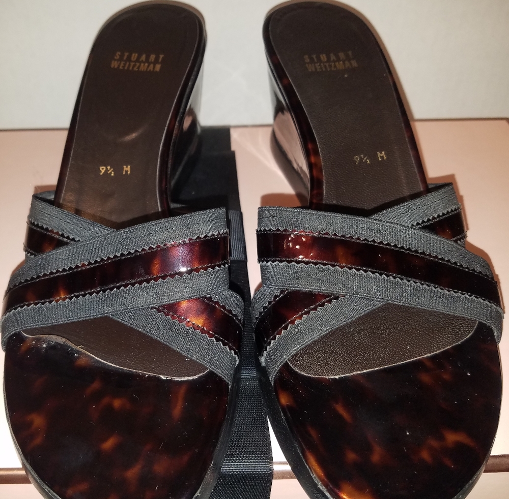 Stuart Weitzman Tortoise Shell Wedge Sandals - image 3